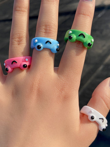 Women’s Geometric Frog Ring – Vintage Resin Jewelry
